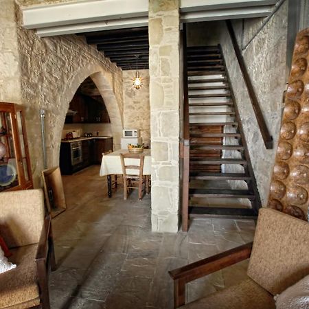 Leonidas Village Houses Goudhi Ngoại thất bức ảnh