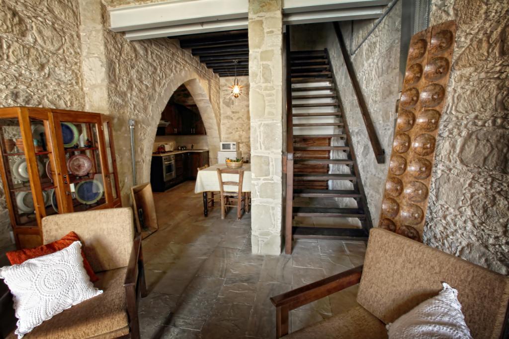 Leonidas Village Houses Goudhi Ngoại thất bức ảnh