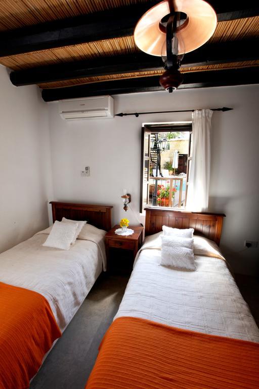 Leonidas Village Houses Goudhi Ngoại thất bức ảnh