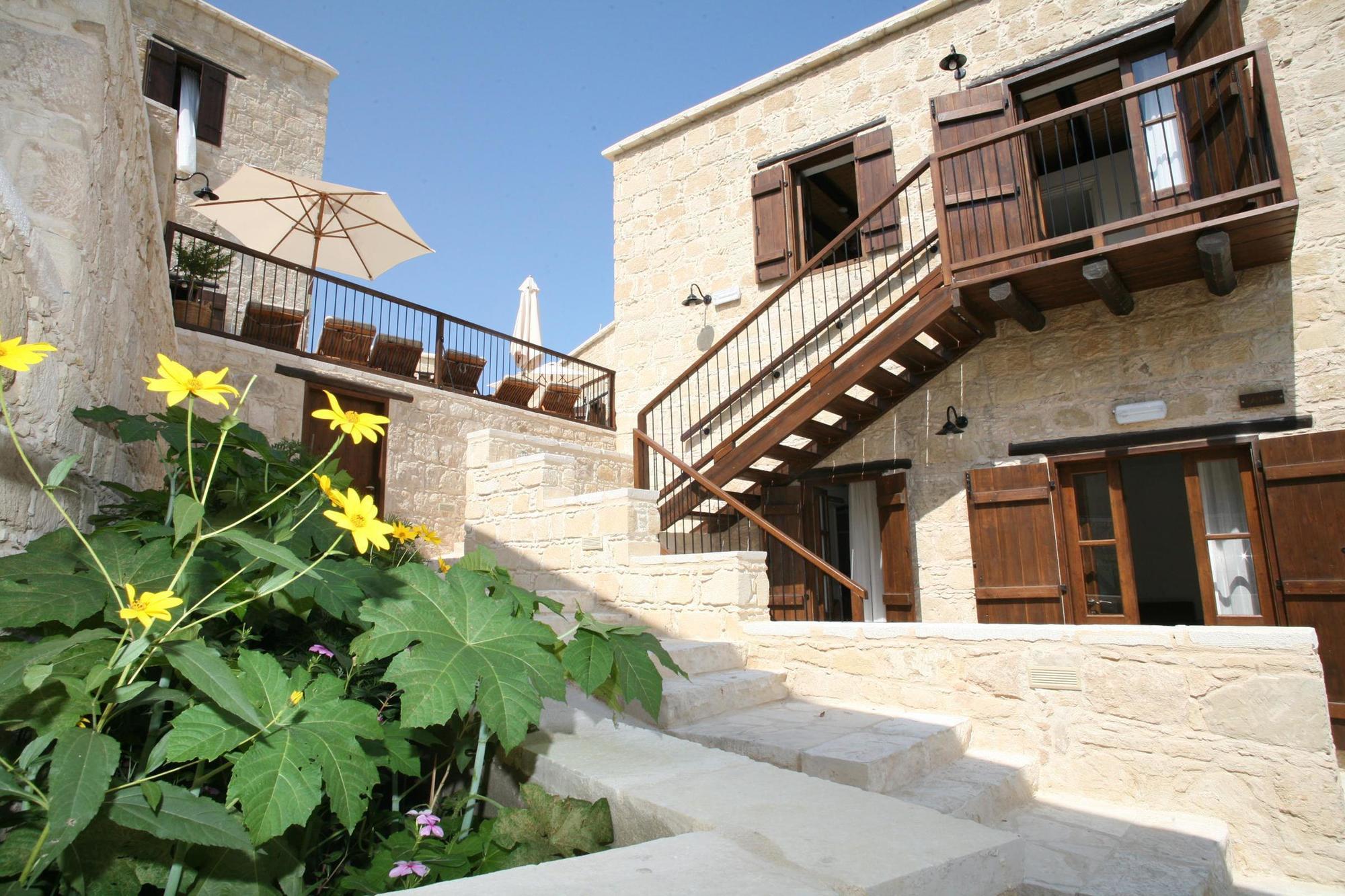 Leonidas Village Houses Goudhi Ngoại thất bức ảnh