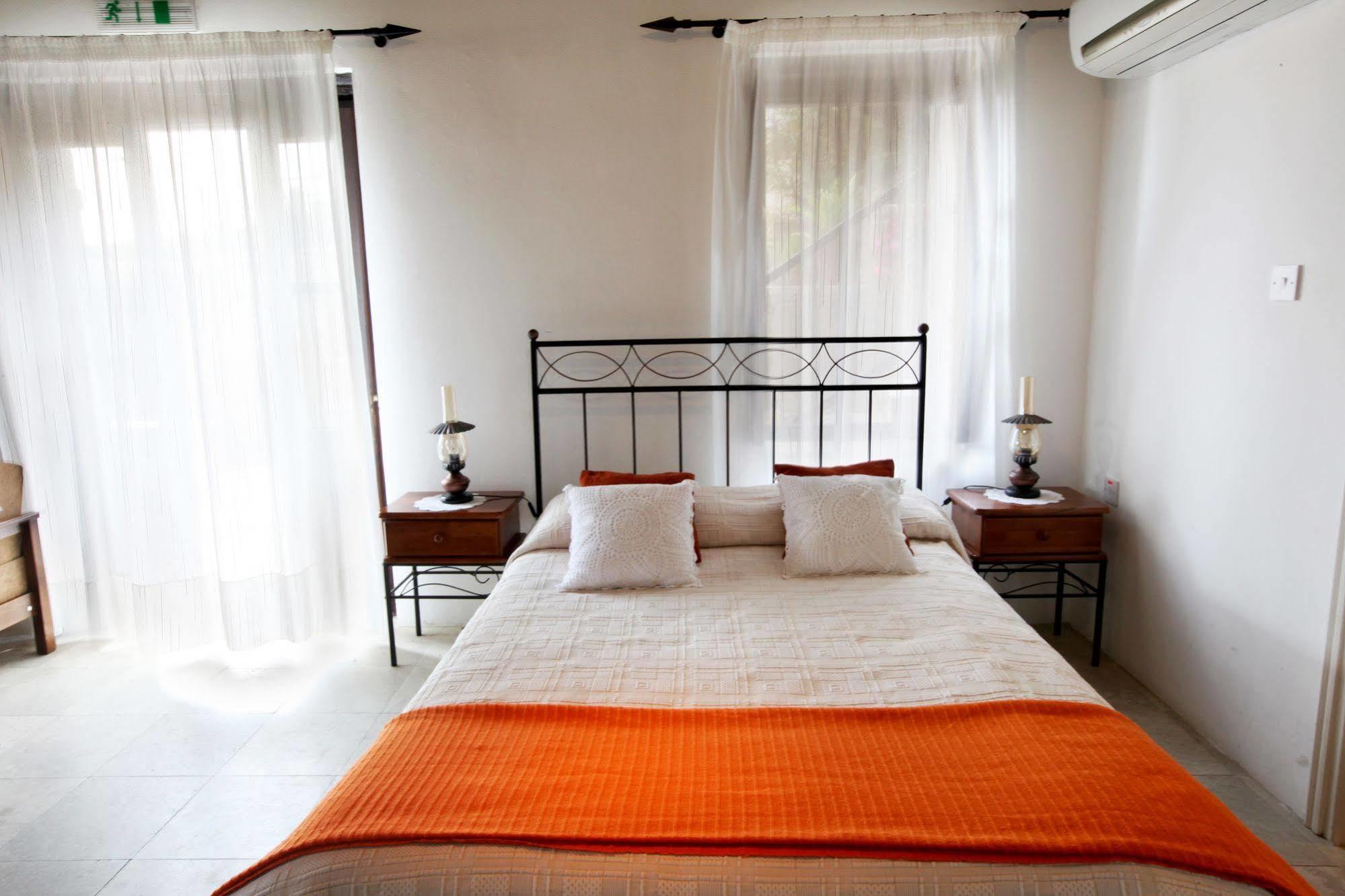 Leonidas Village Houses Goudhi Ngoại thất bức ảnh