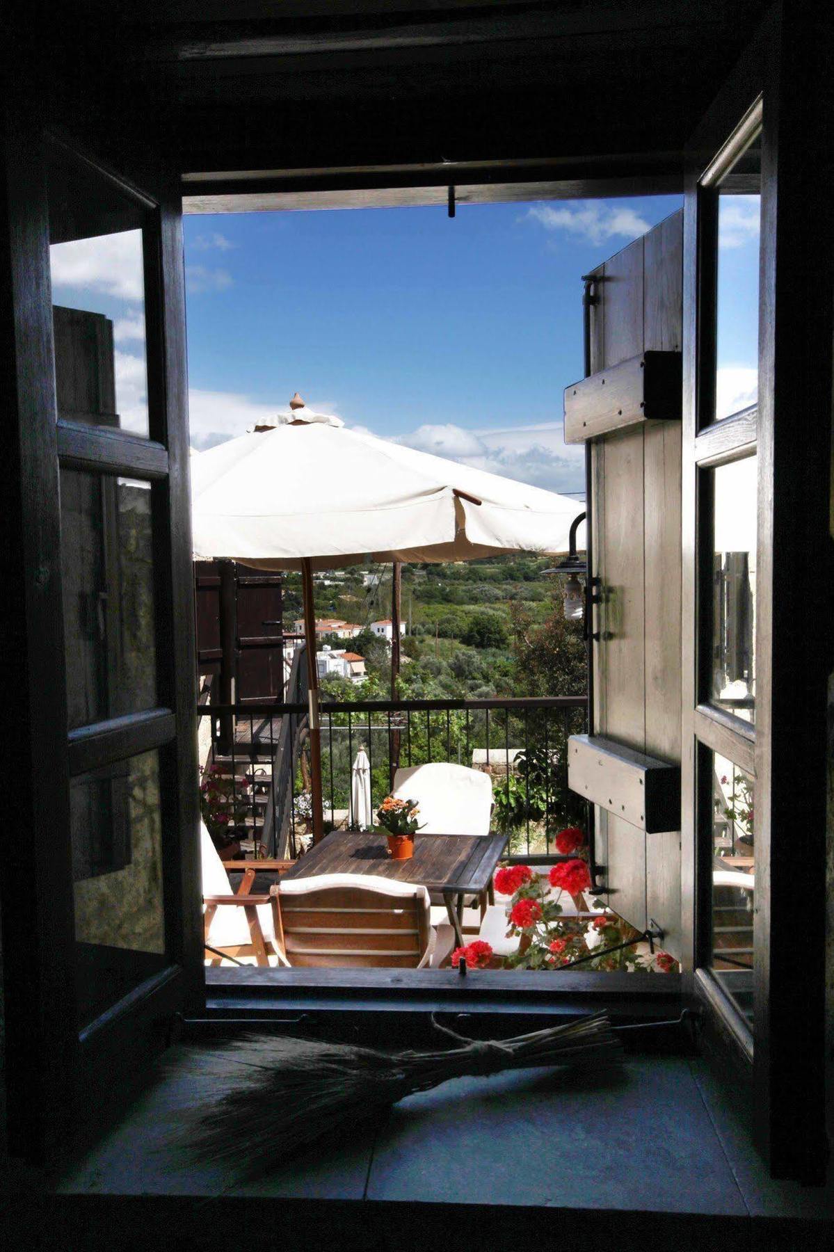 Leonidas Village Houses Goudhi Ngoại thất bức ảnh