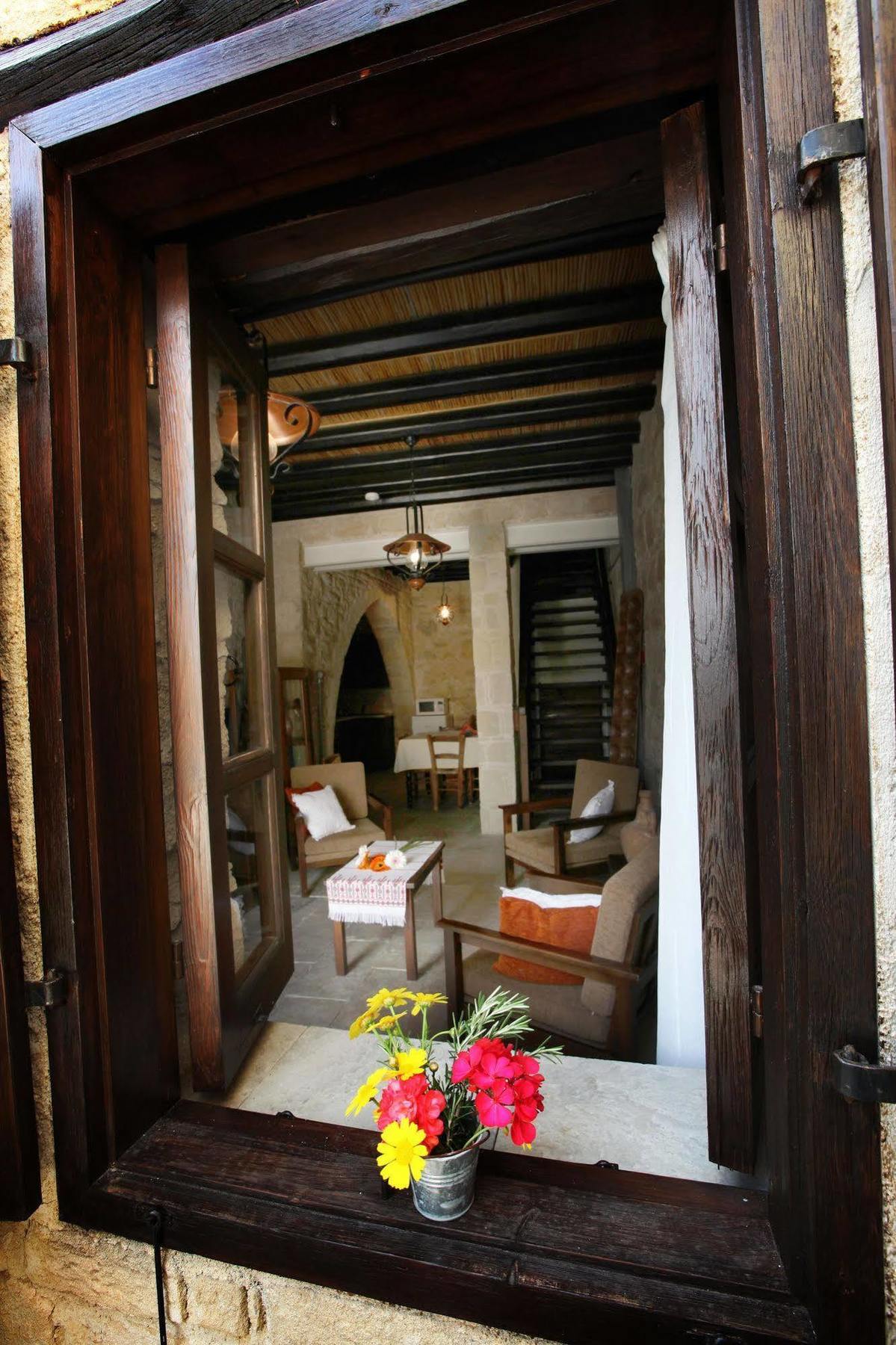 Leonidas Village Houses Goudhi Ngoại thất bức ảnh